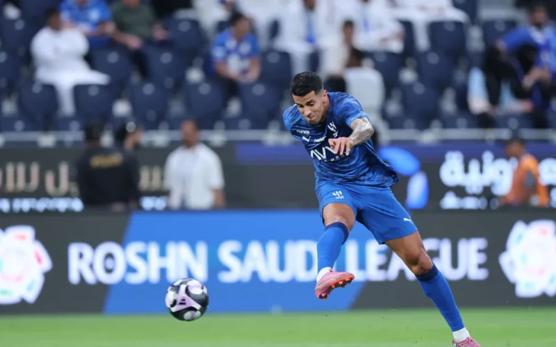 برشلونة يستهدف كانسيلو.. نادٍ سابق يعرقل صفقة الإعارة